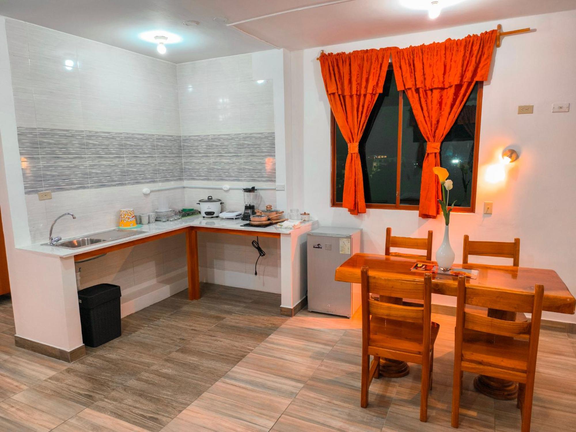 Suites En El Centro 푸에르토아요라 외부 사진